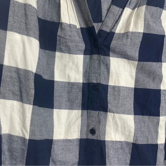 J. Crew Navy & White Buffalo Plaid Shirt - Size Medium - Henley Long Sleeve - Picture 2 of 6